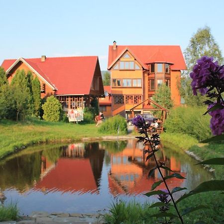 Hotel Gostynniy Dvir Raytshtoky Worochta Exterior foto