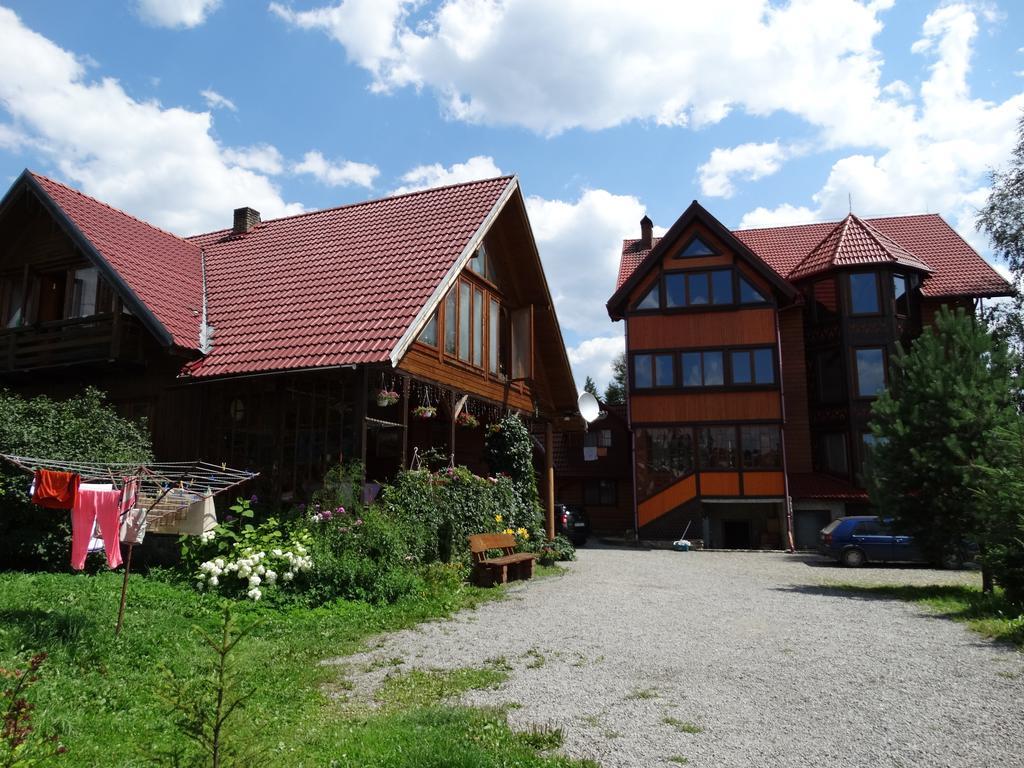 Hotel Gostynniy Dvir Raytshtoky Worochta Exterior foto