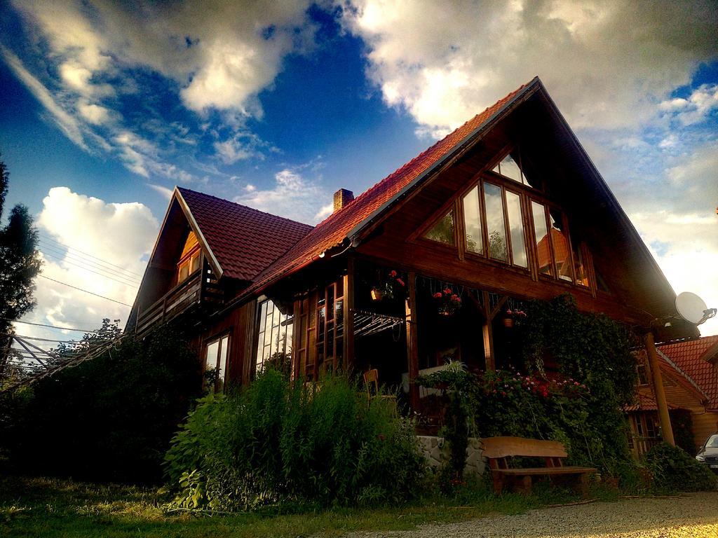 Hotel Gostynniy Dvir Raytshtoky Worochta Exterior foto