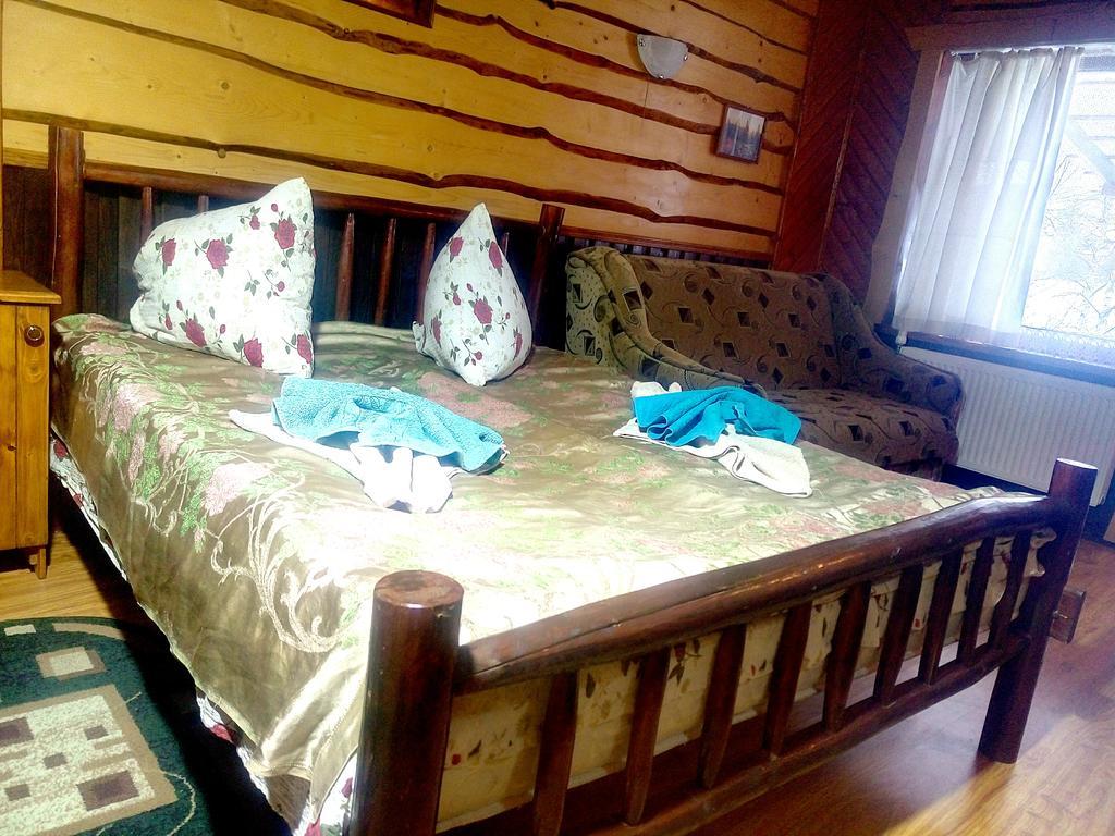Hotel Gostynniy Dvir Raytshtoky Worochta Exterior foto